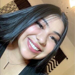 Meet your Posher, Jasmine